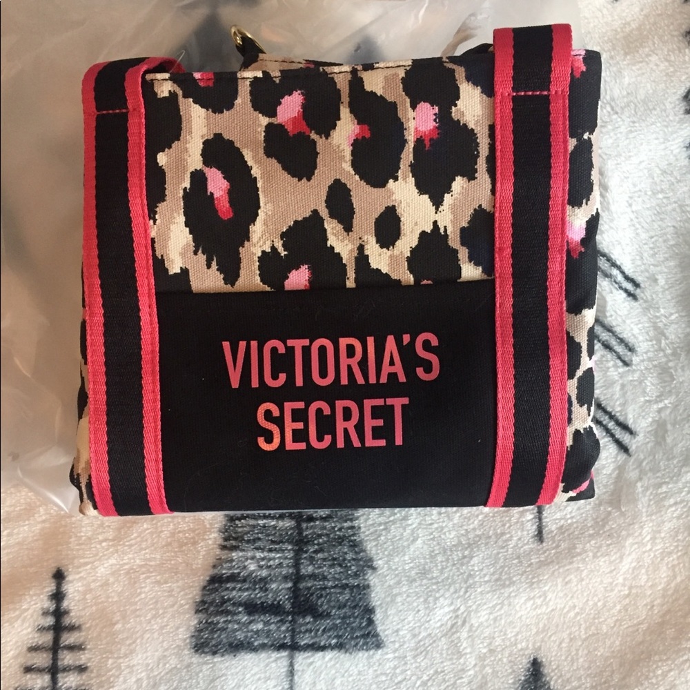 victoria’s secret tote bag
